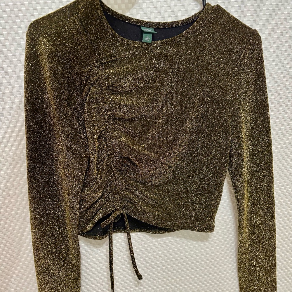 Black and Gold Sparkle crop top NWT